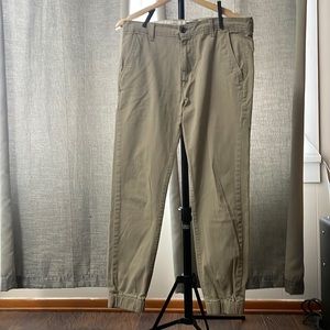 Levi’s Jogger/Chino Khaki Pants - Men’s 32x32 - Worn - Tan - Beige